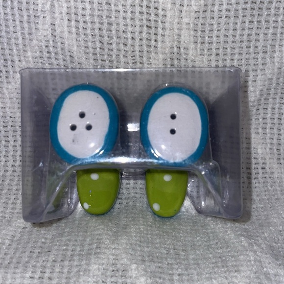 NIB Green & White Polka Dot Boot Salt and Pepper Shakers - Picture 2 of 2